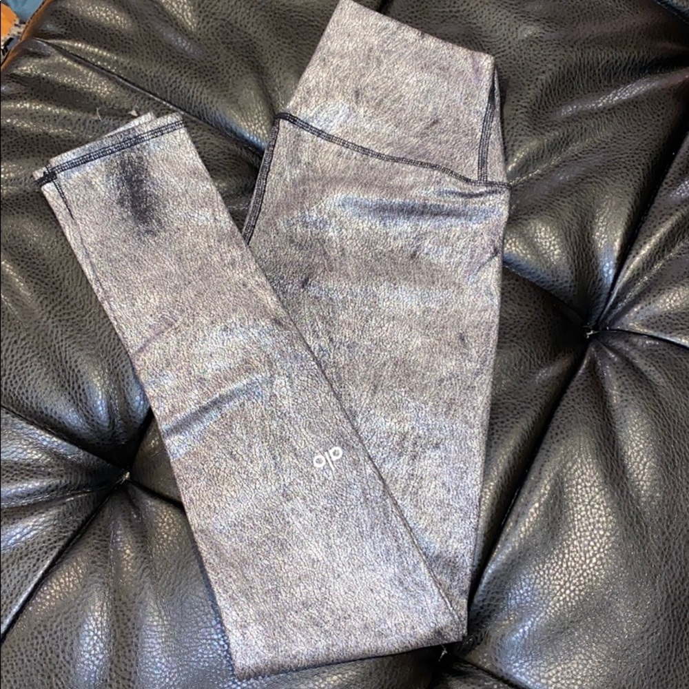 Alo Leggings
